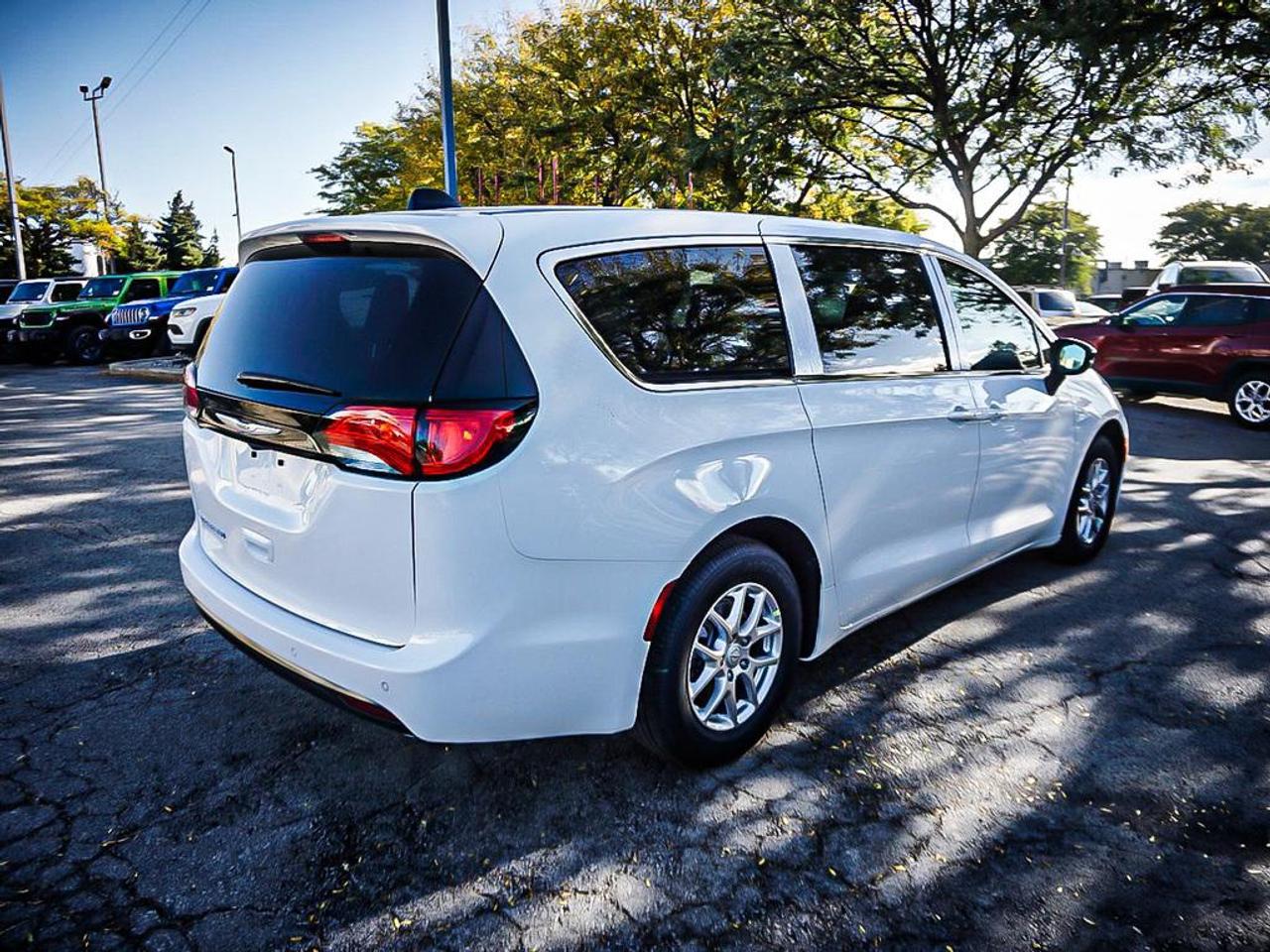 2026 Chrysler Grand Caravan  Photo