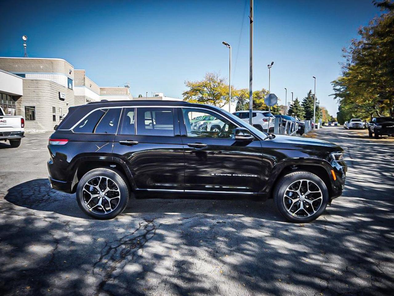 2025 Jeep Grand Cherokee  Photo