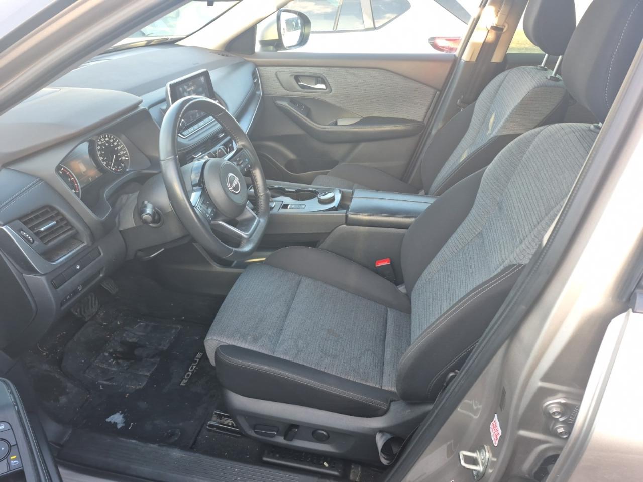 2023 Nissan Rogue SV Edition l Moonroof l AWD l Nissan Warranty Photo4