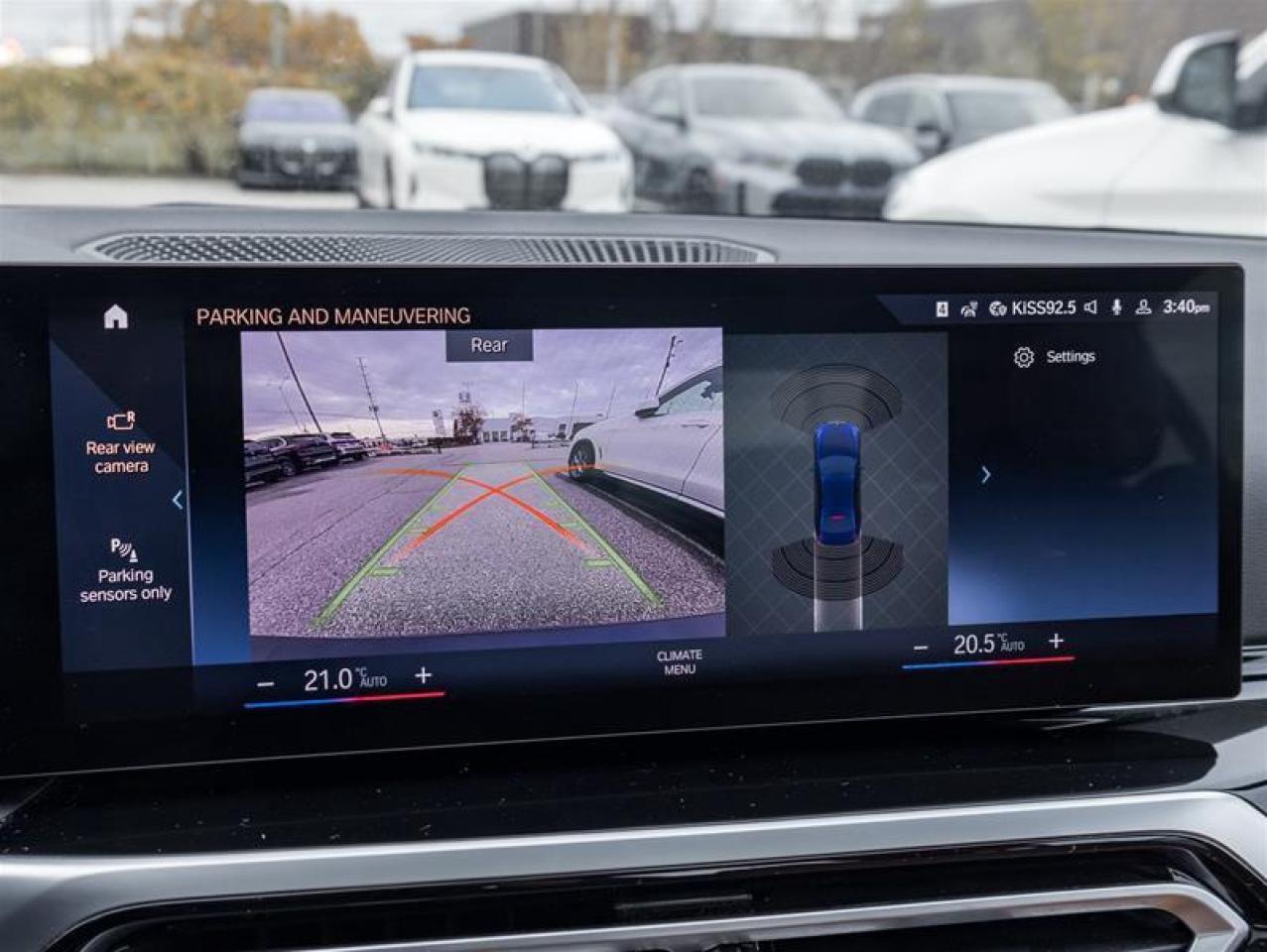 2023 BMW 330 i xDrive 4dr All-Wheel Drive Sedan Photo