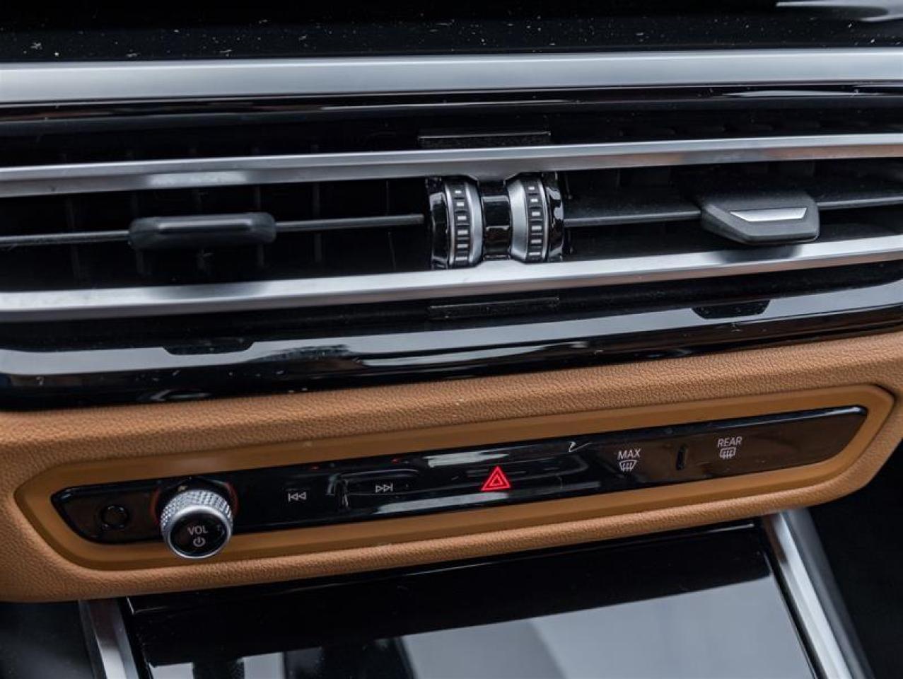 2023 BMW 330 i xDrive 4dr All-Wheel Drive Sedan Photo