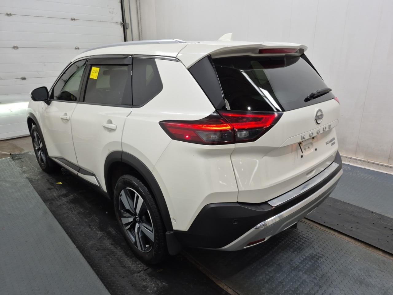 2023 Nissan Rogue No Accident l OneOwner l Platinum l NissanWarranty Photo