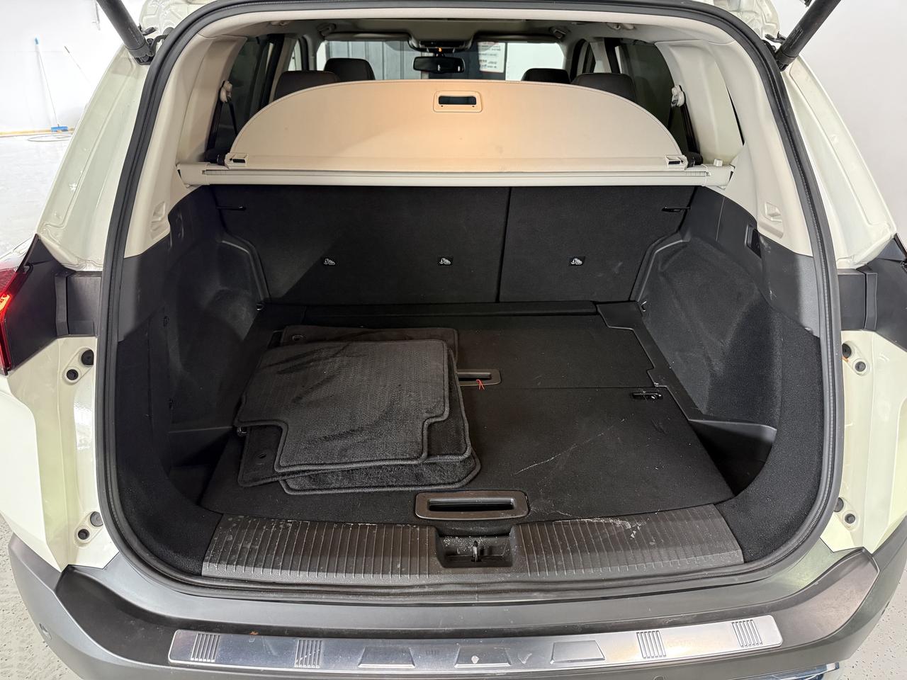 2023 Nissan Rogue No Accident l OneOwner l Platinum l NissanWarranty Photo