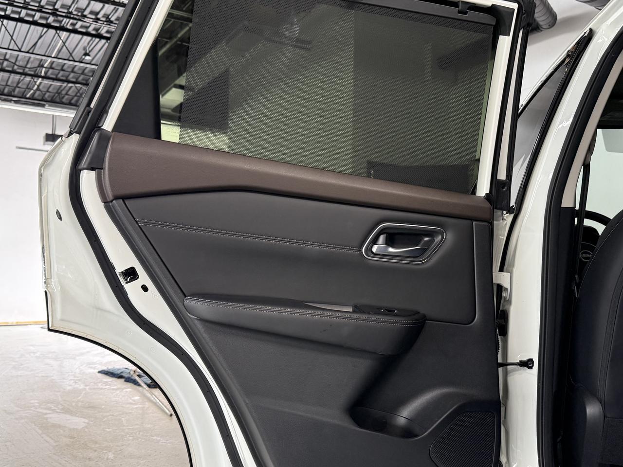 2023 Nissan Rogue No Accident l OneOwner l Platinum l NissanWarranty Photo