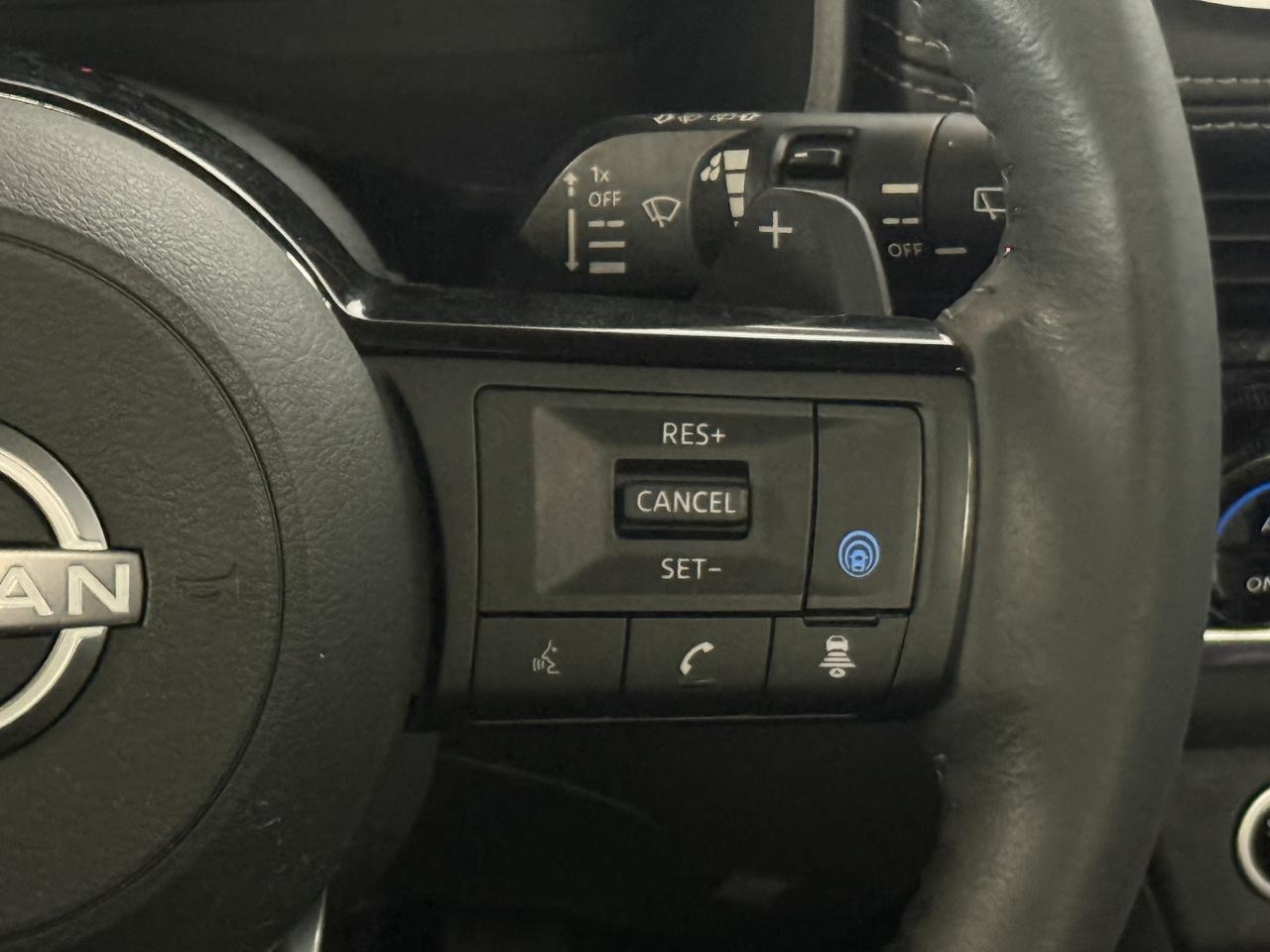 2023 Nissan Rogue No Accident l OneOwner l Platinum l NissanWarranty Photo