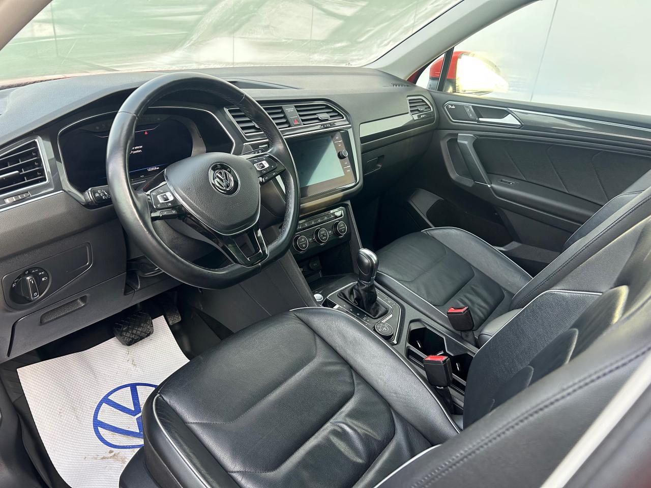 2018 Volkswagen Tiguan Highline 4dr All-wheel Drive 4MOTION Photo