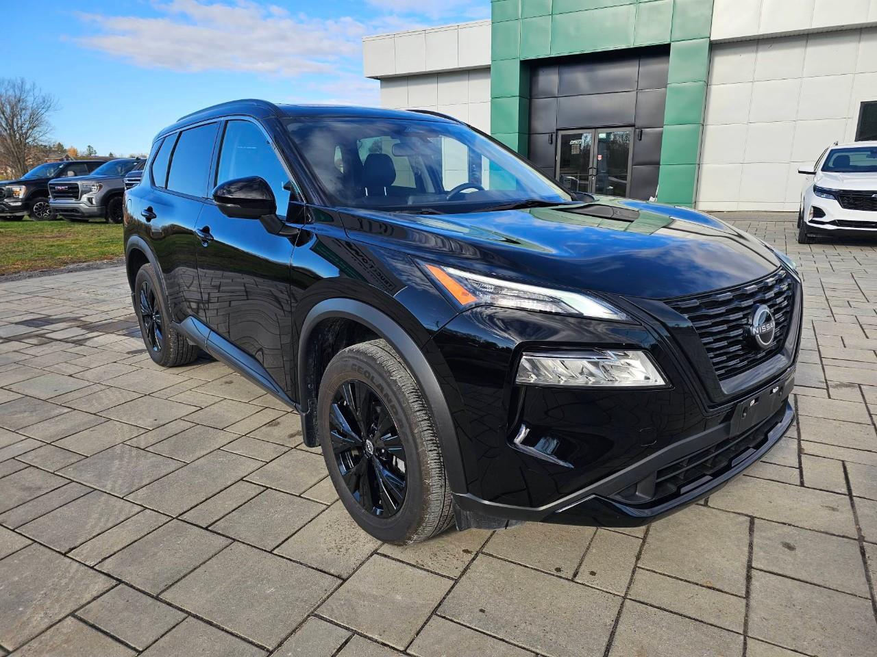 2023 Nissan Rogue SV Midnight Edition 4dr All-Wheel Drive Sport Utility Photo2