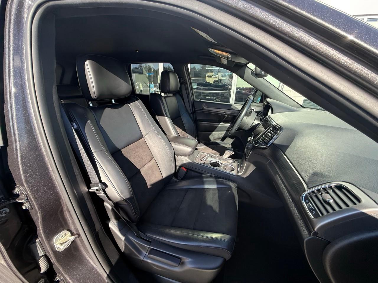 2021 Jeep Grand Cherokee Laredo 4dr 4x4 Photo