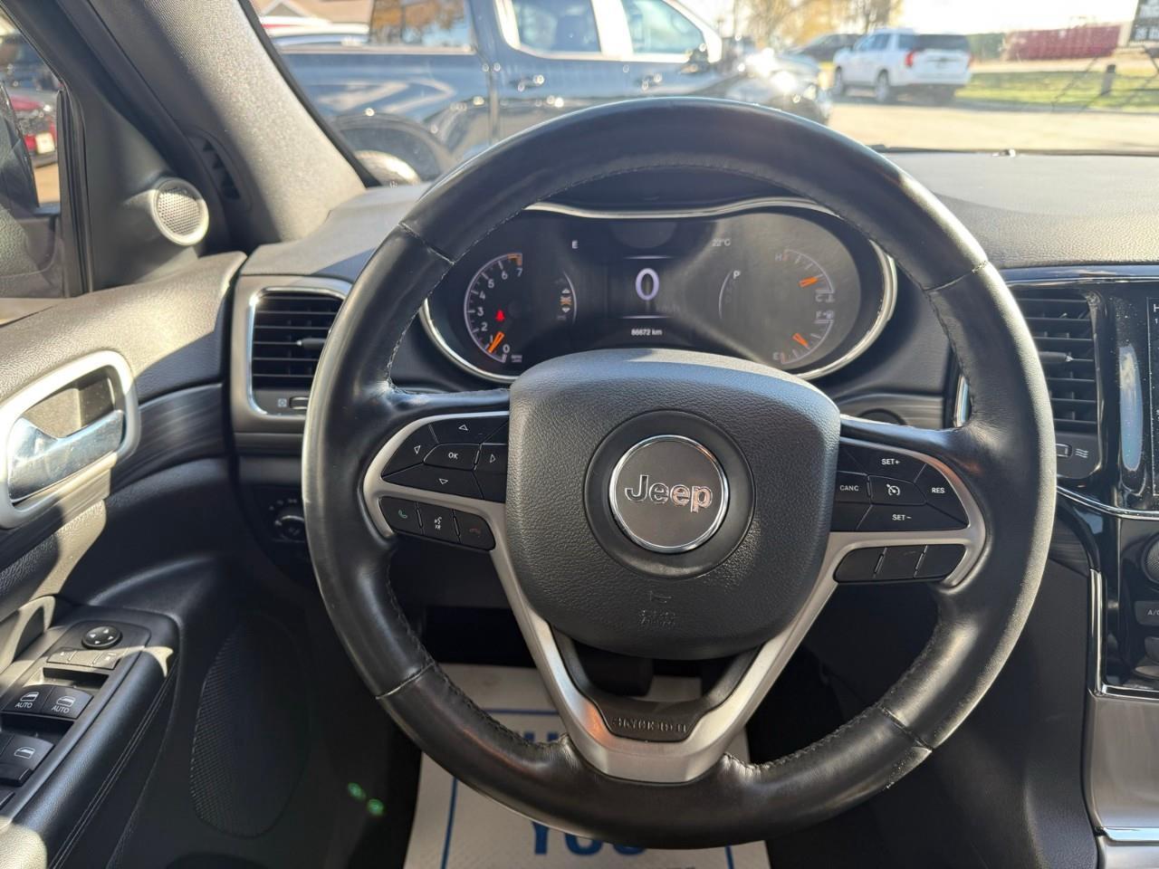 2021 Jeep Grand Cherokee Laredo 4dr 4x4 Photo