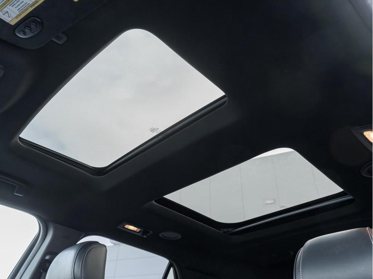 2017 Ford Explorer Platinum 4dr 4x4 Photo