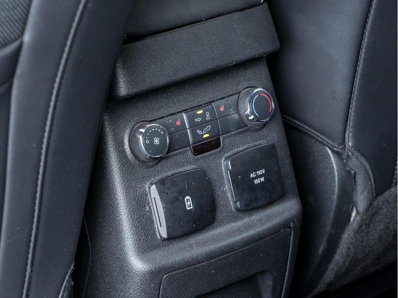 2017 Ford Explorer Platinum 4dr 4x4 Photo