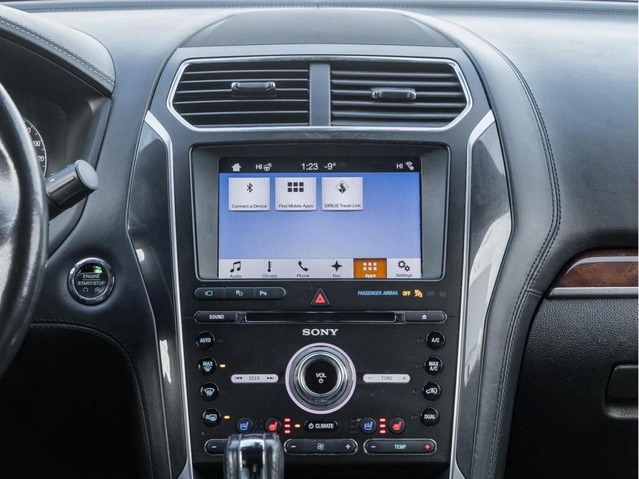 2017 Ford Explorer Platinum 4dr 4x4 Photo