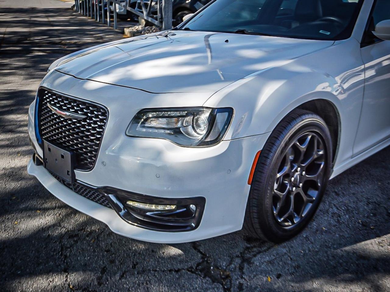 2023 Chrysler 300  Photo