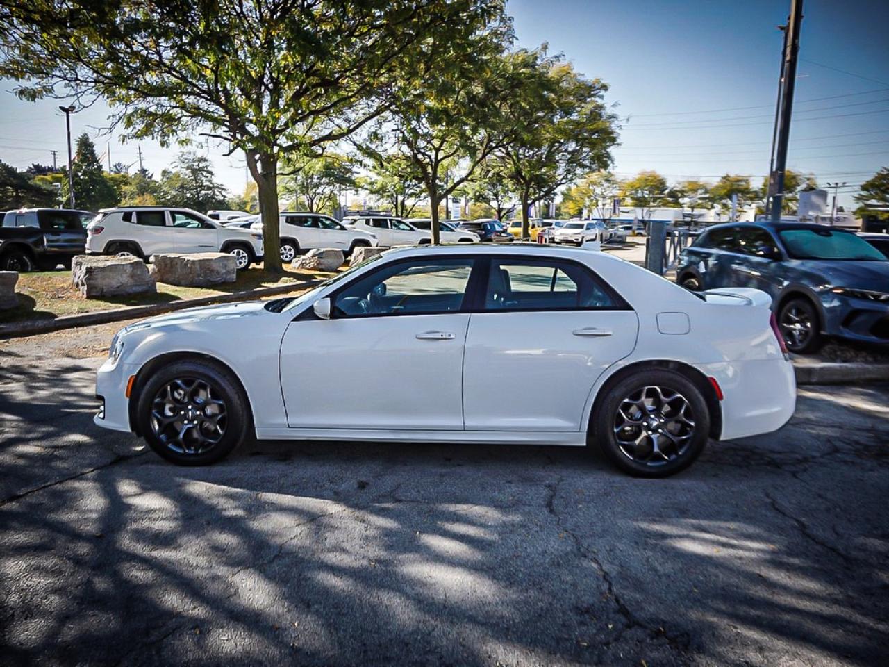 2023 Chrysler 300  Photo