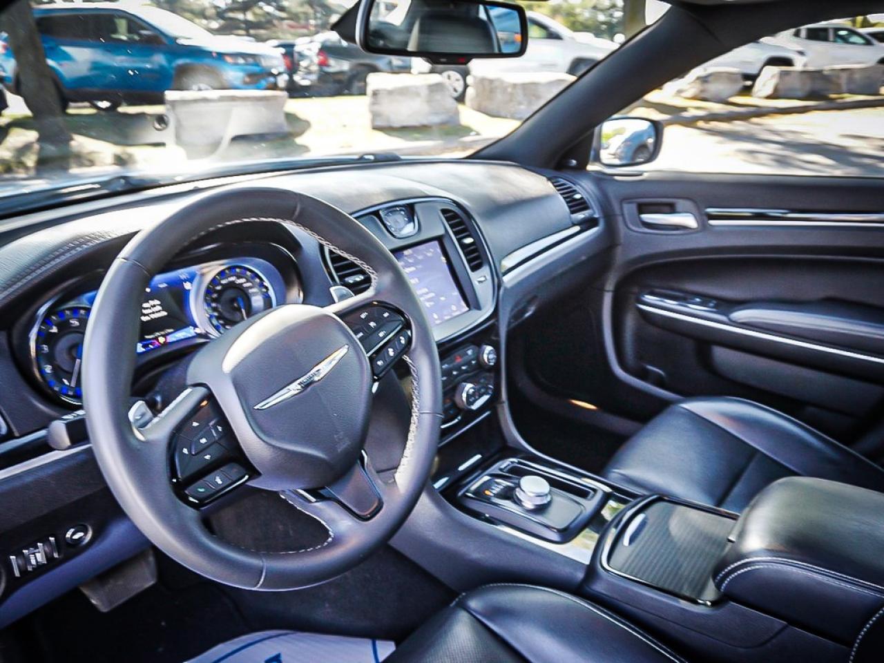 2023 Chrysler 300  Photo