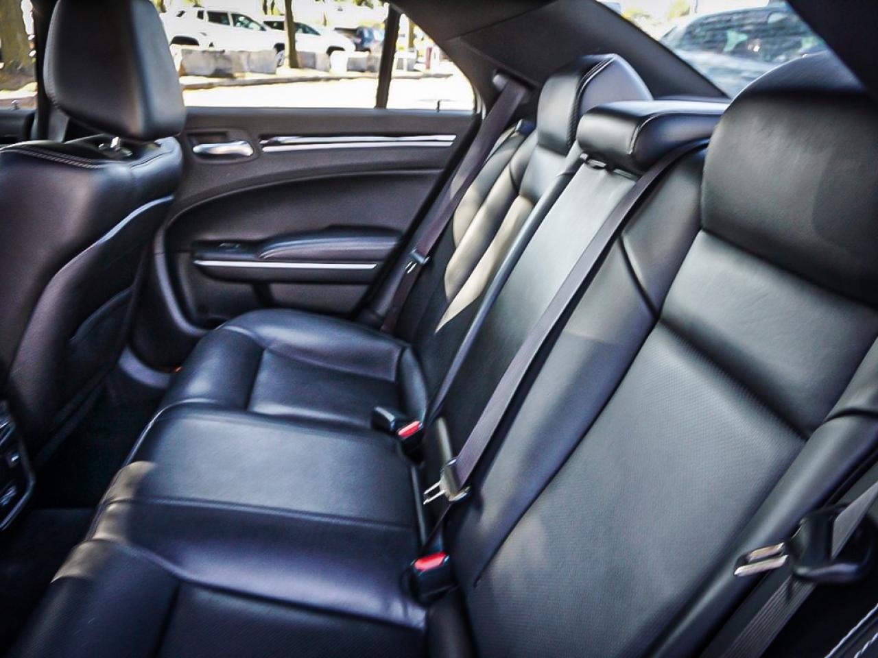 2023 Chrysler 300  Photo