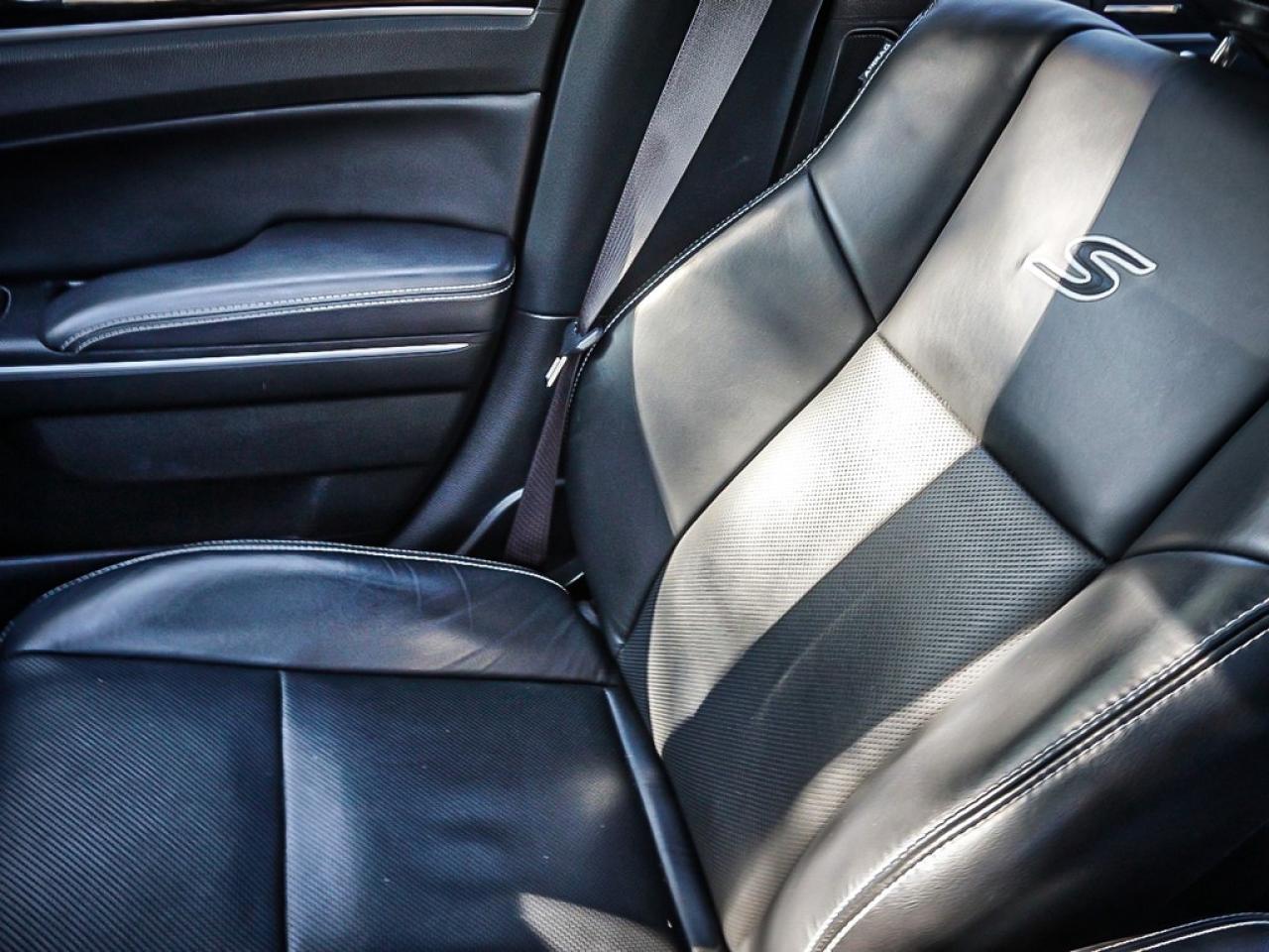 2023 Chrysler 300  Photo