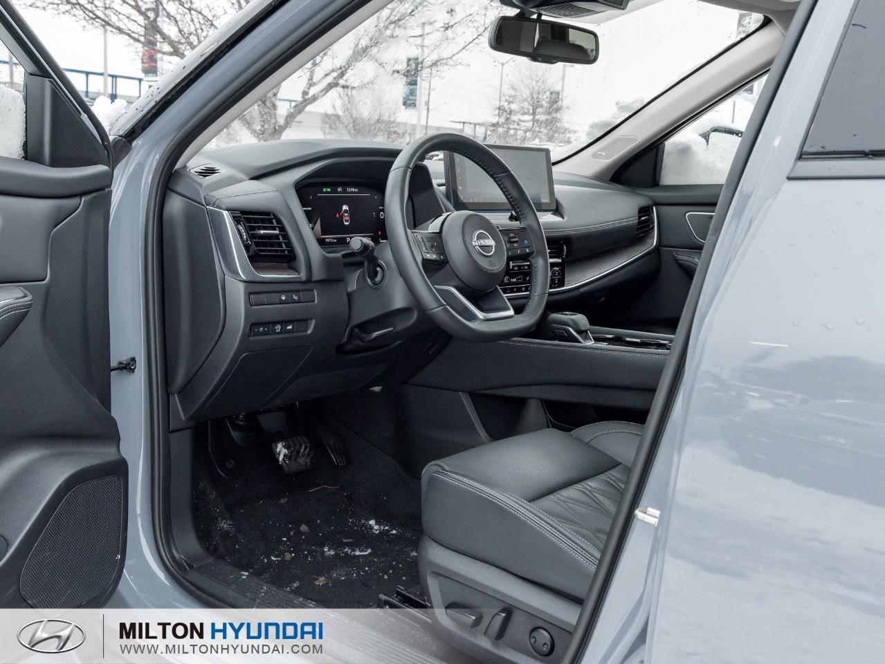 2024 Nissan Rogue Platinum 4dr All-Wheel Drive Sport Utility Photo