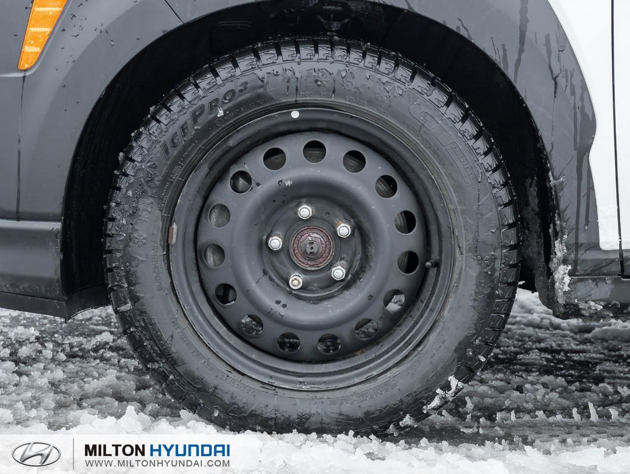 2021 Hyundai KONA 2.0L Preferred 4dr All-Wheel Drive Photo3