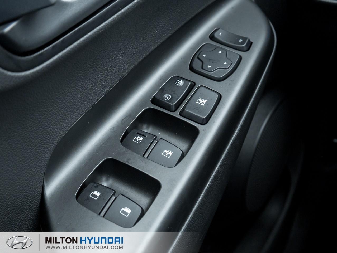 2021 Hyundai KONA 2.0L Preferred 4dr All-Wheel Drive Photo