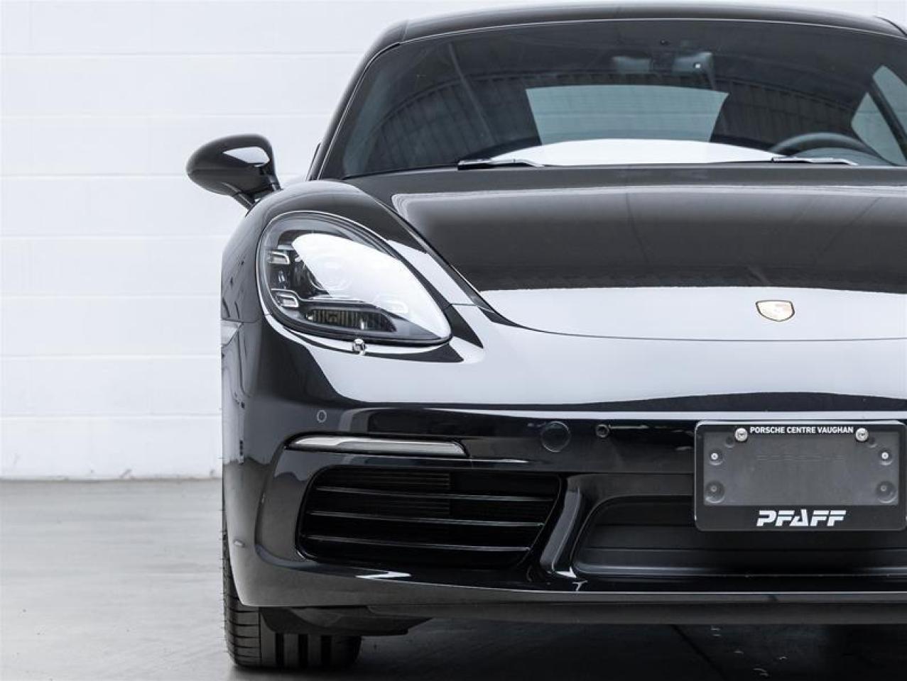 2024 Porsche 718 Cayman  Photo2