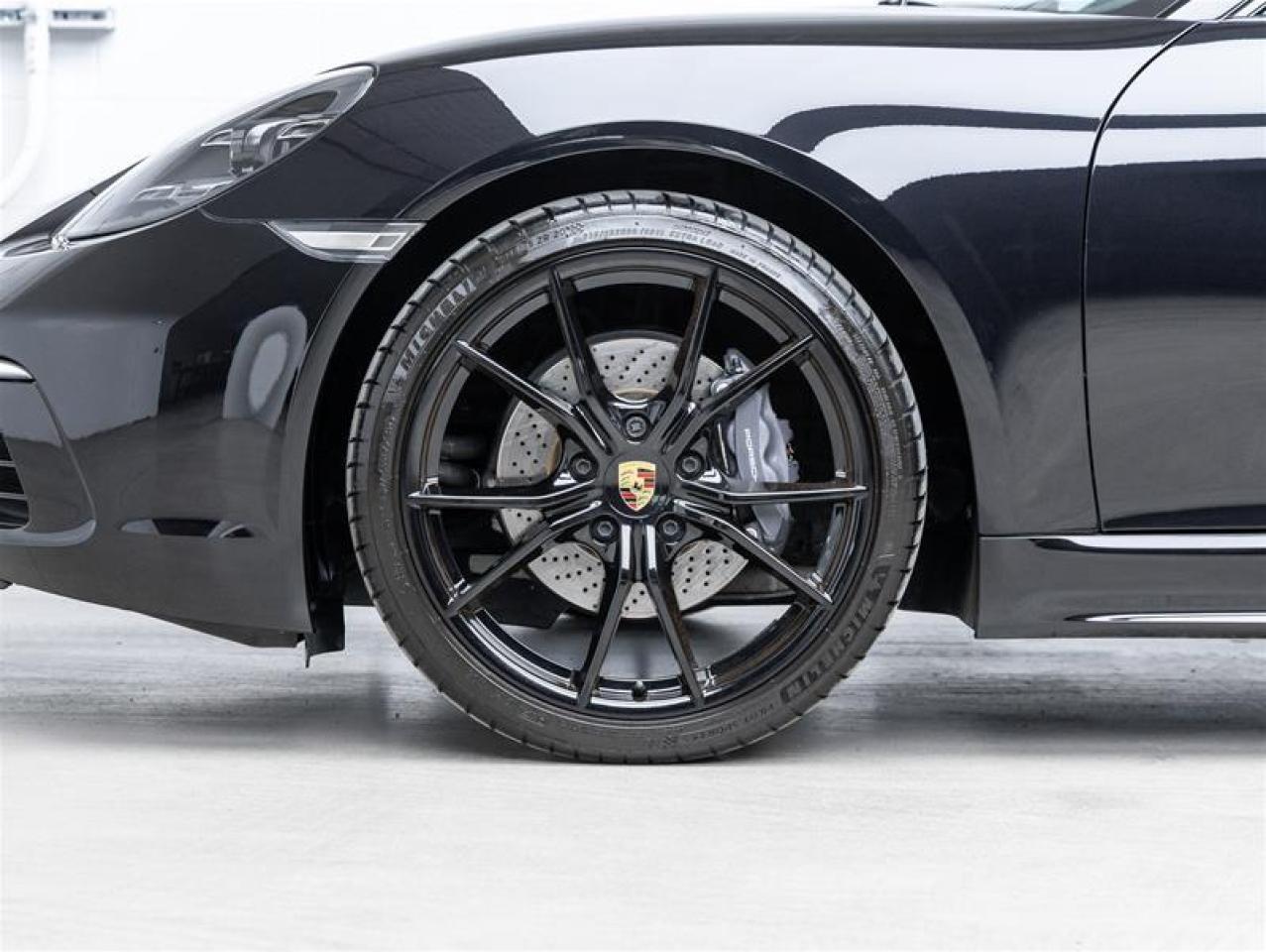 2024 Porsche 718 Cayman  Photo