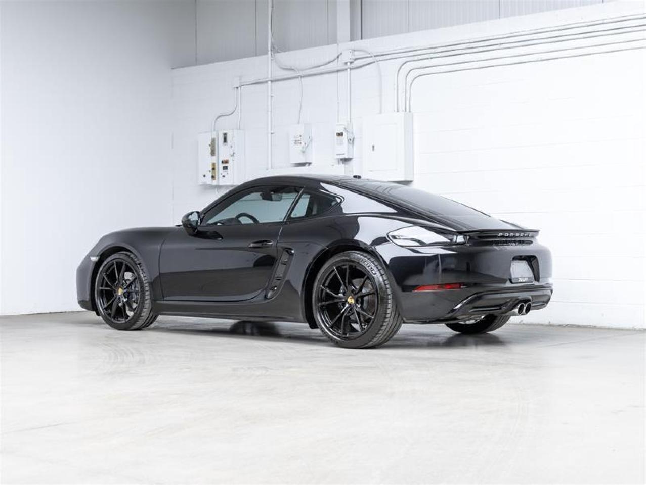 2024 Porsche 718 Cayman  Photo