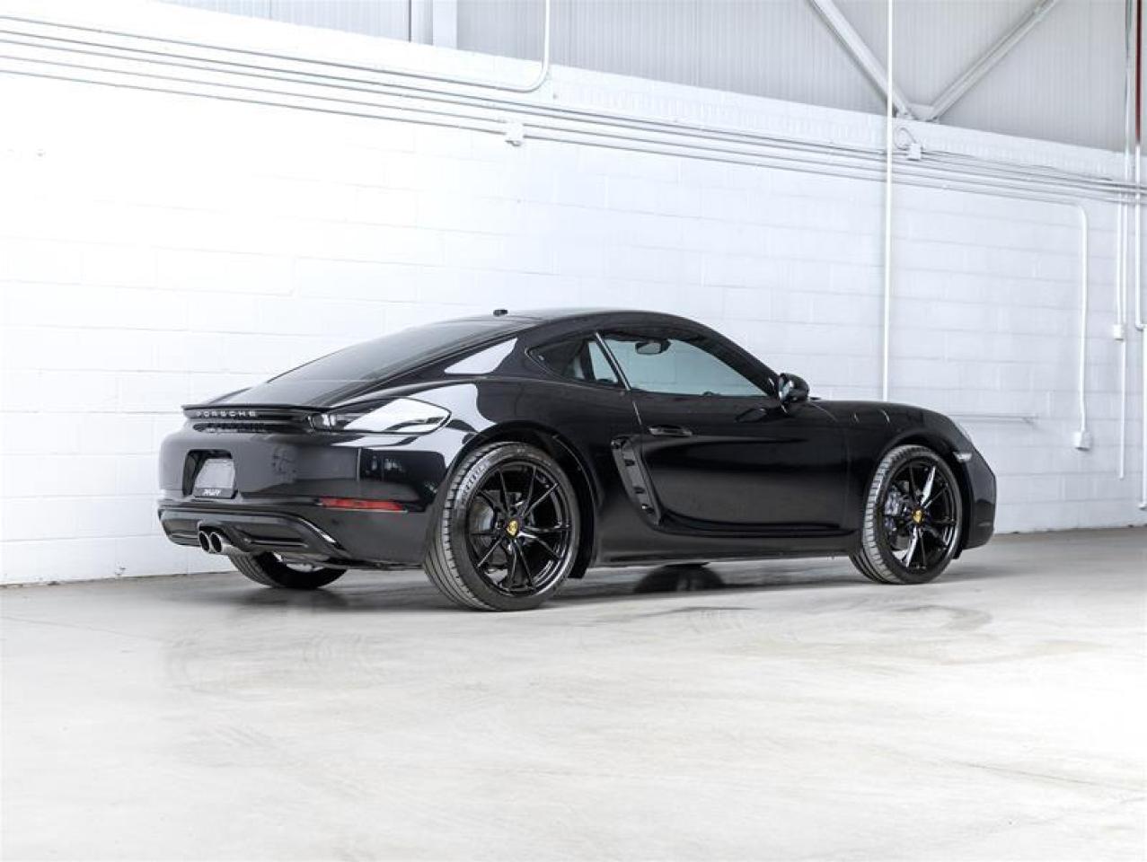 2024 Porsche 718 Cayman  Photo
