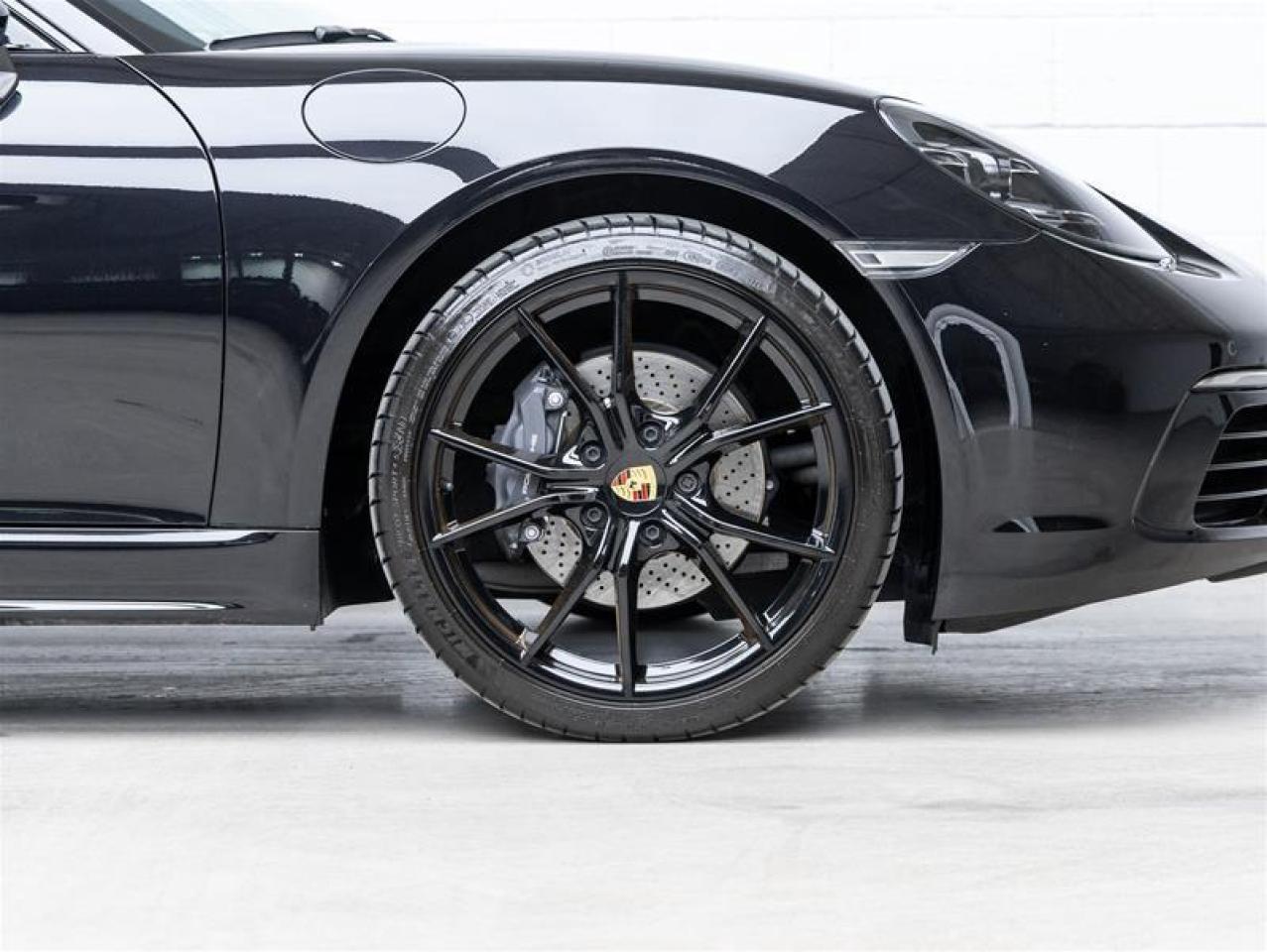 2024 Porsche 718 Cayman  Photo