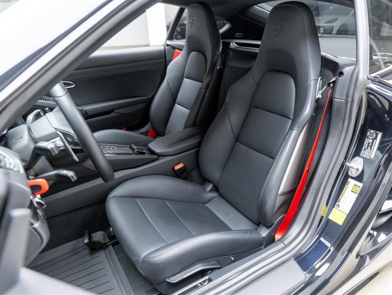 2024 Porsche 718 Cayman  Photo