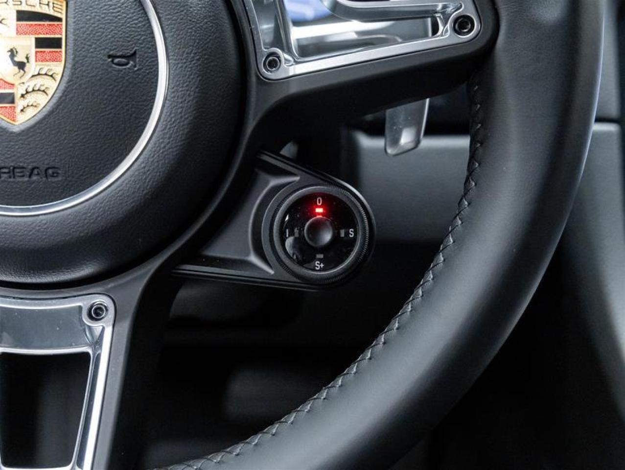 2024 Porsche 718 Cayman  Photo