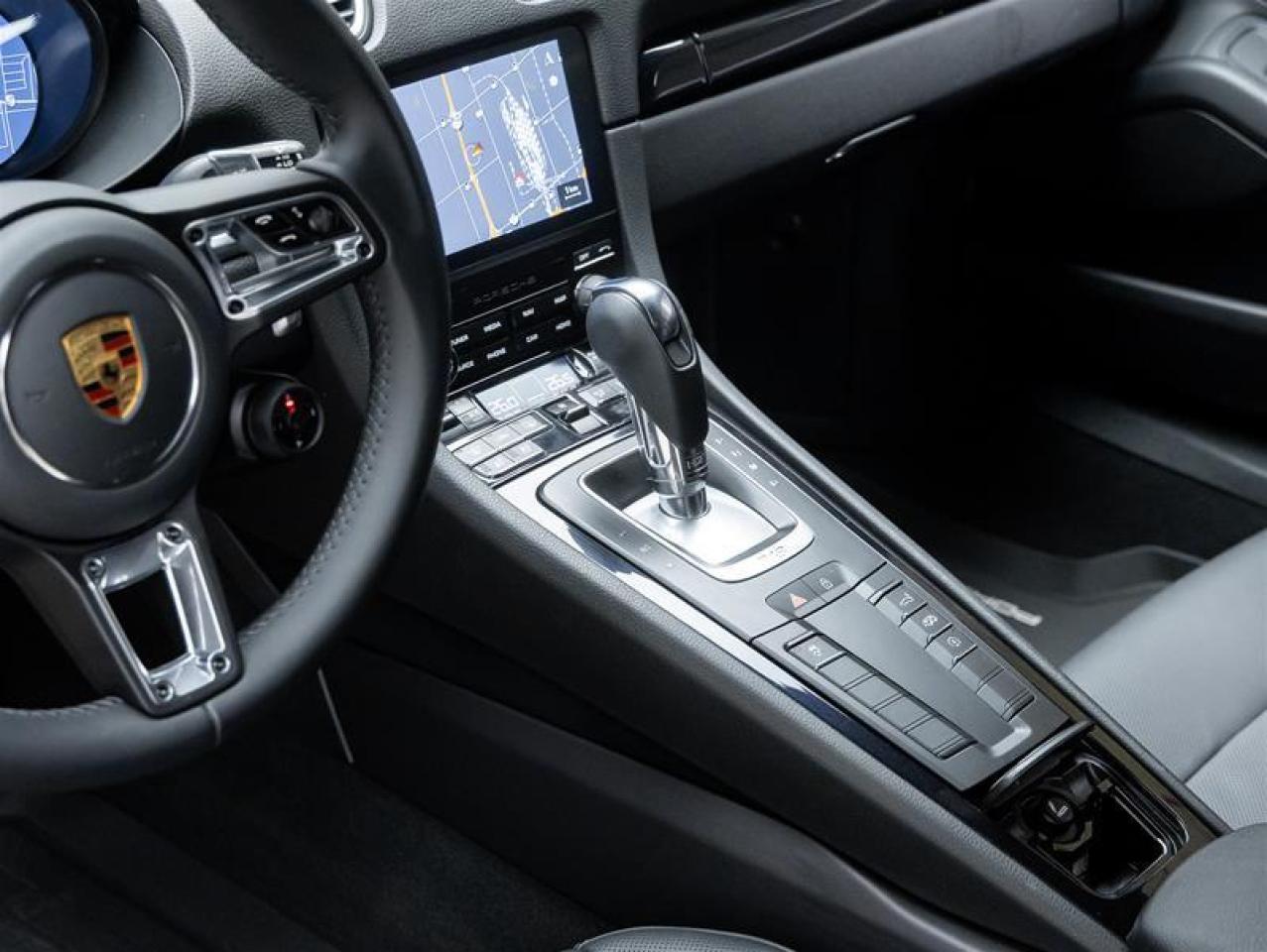 2024 Porsche 718 Cayman  Photo