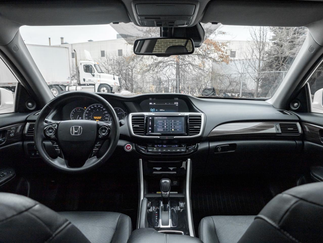 2016 Honda Accord Touring -Dealer Serviced-Nav-Rear Cam-Leather-Sunr Photo