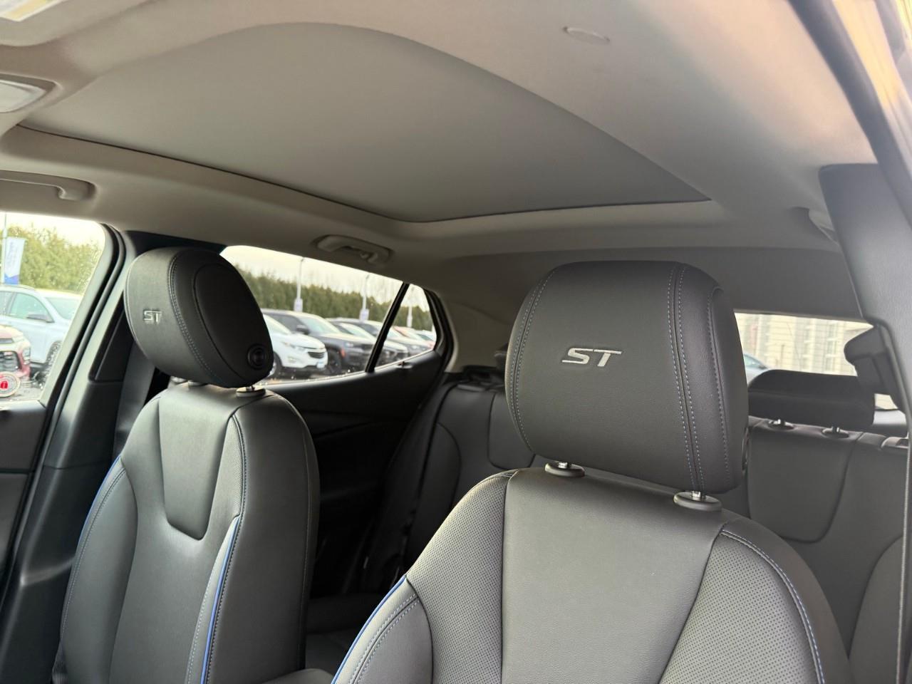 2026 Buick Encore GX Sport Touring 4dr All-Wheel Drive Photo