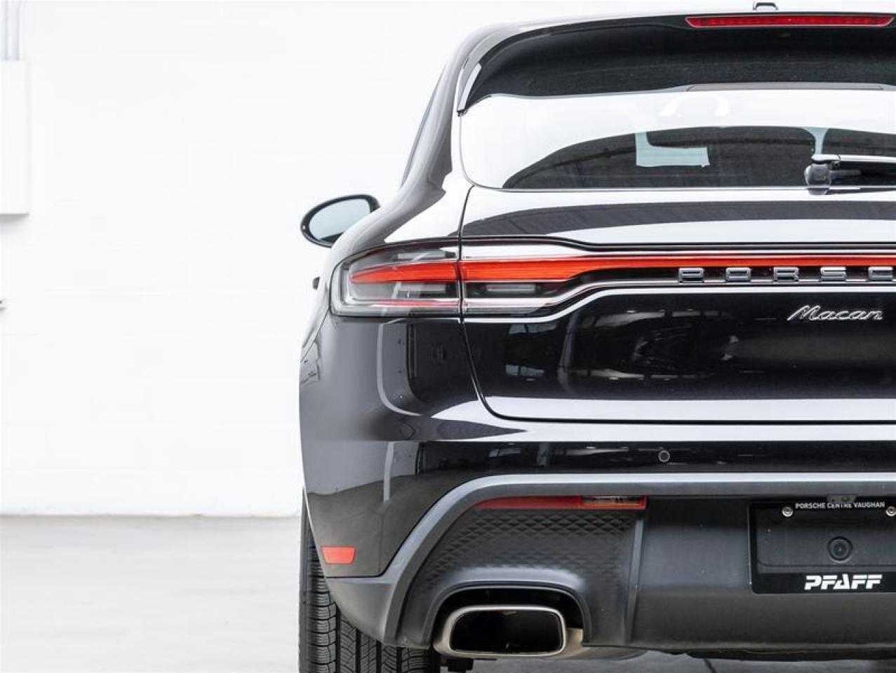 2023 Porsche Macan  Photo