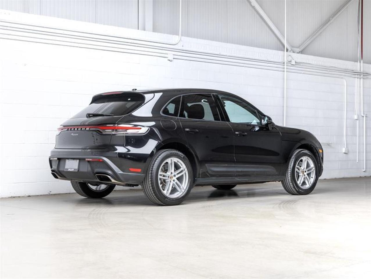 2023 Porsche Macan  Photo