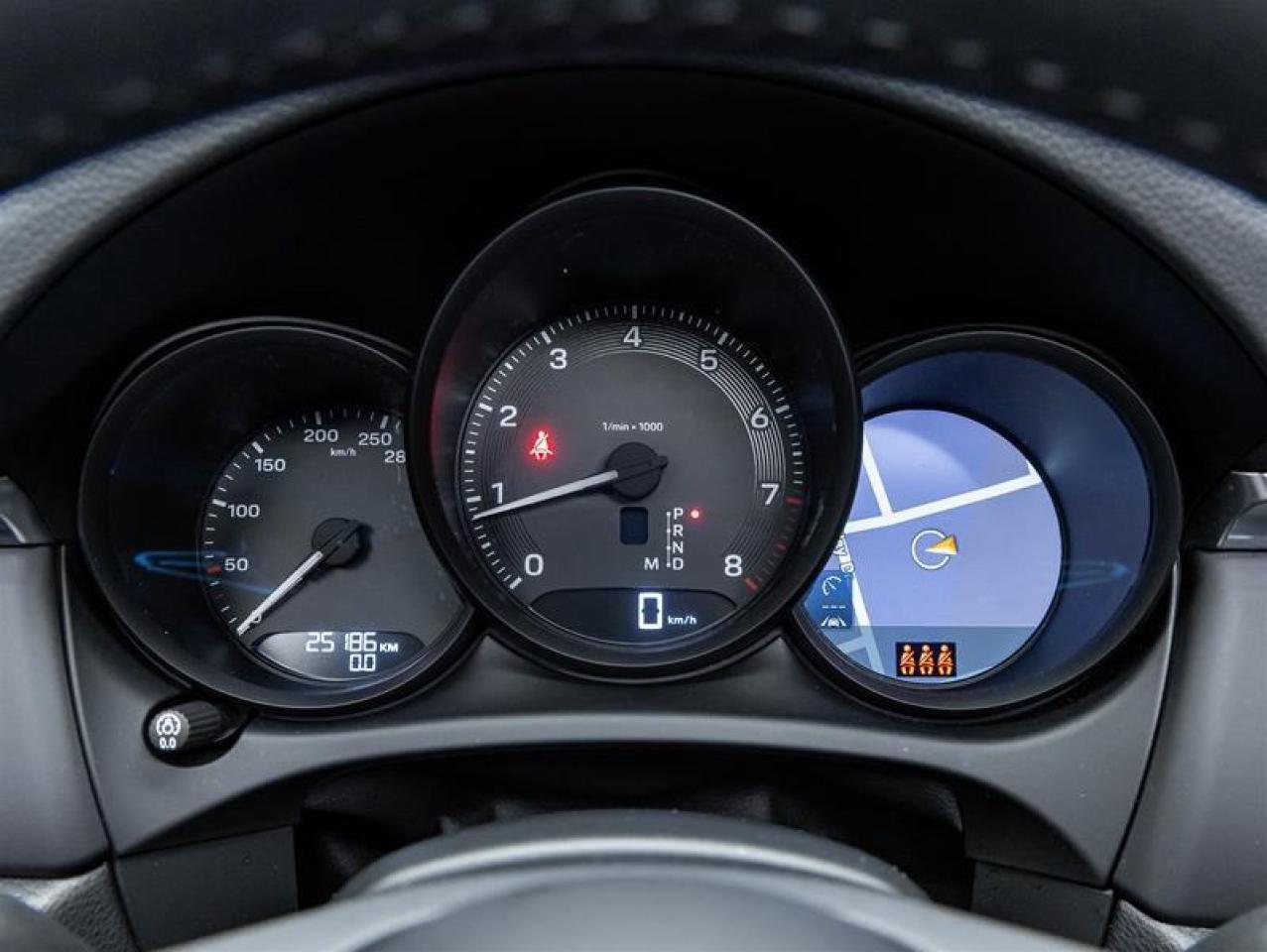 2023 Porsche Macan  Photo