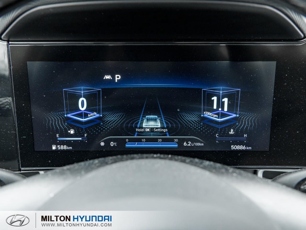 2022 Hyundai Elantra Ultimate Tech w/Two-Tone Interior 4dr Sedan Photo