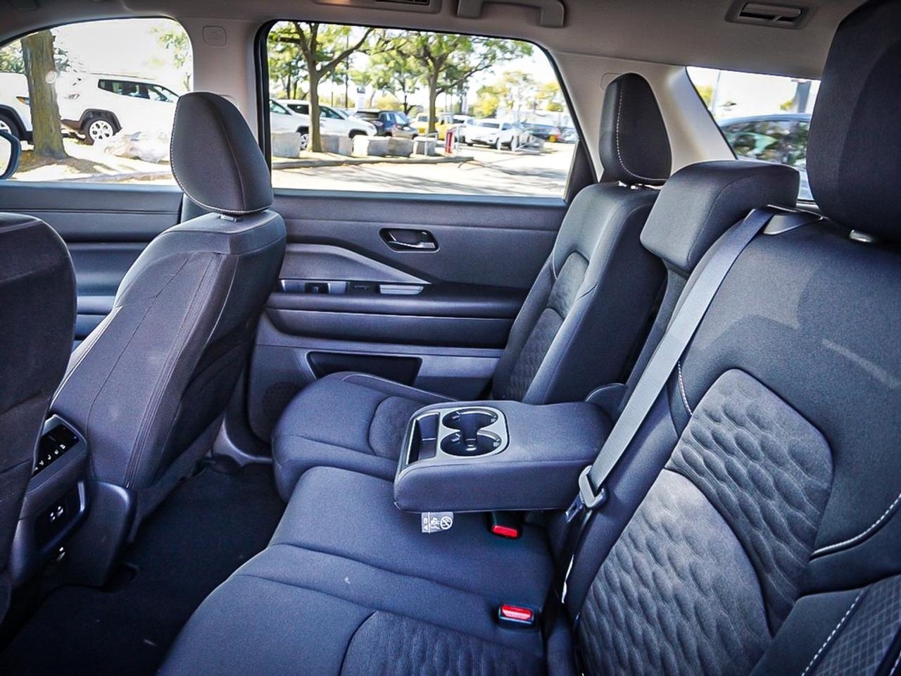 2024 Nissan Pathfinder  Photo