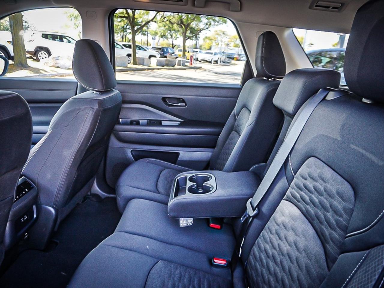 2024 Nissan Pathfinder  Photo