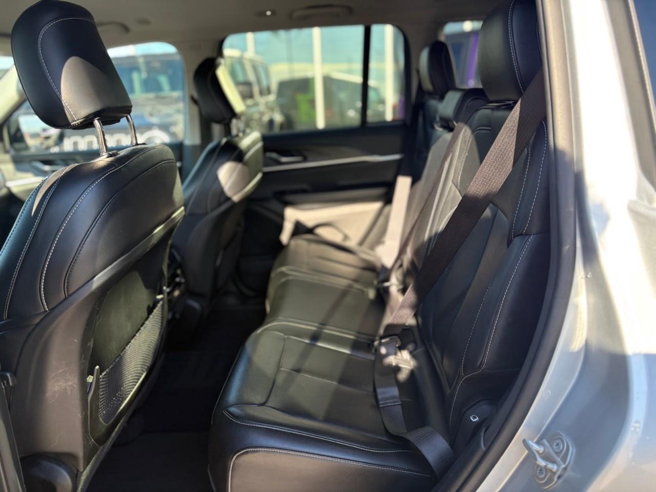 2023 Jeep Grand Cherokee Limited 4dr 4x4 Photo