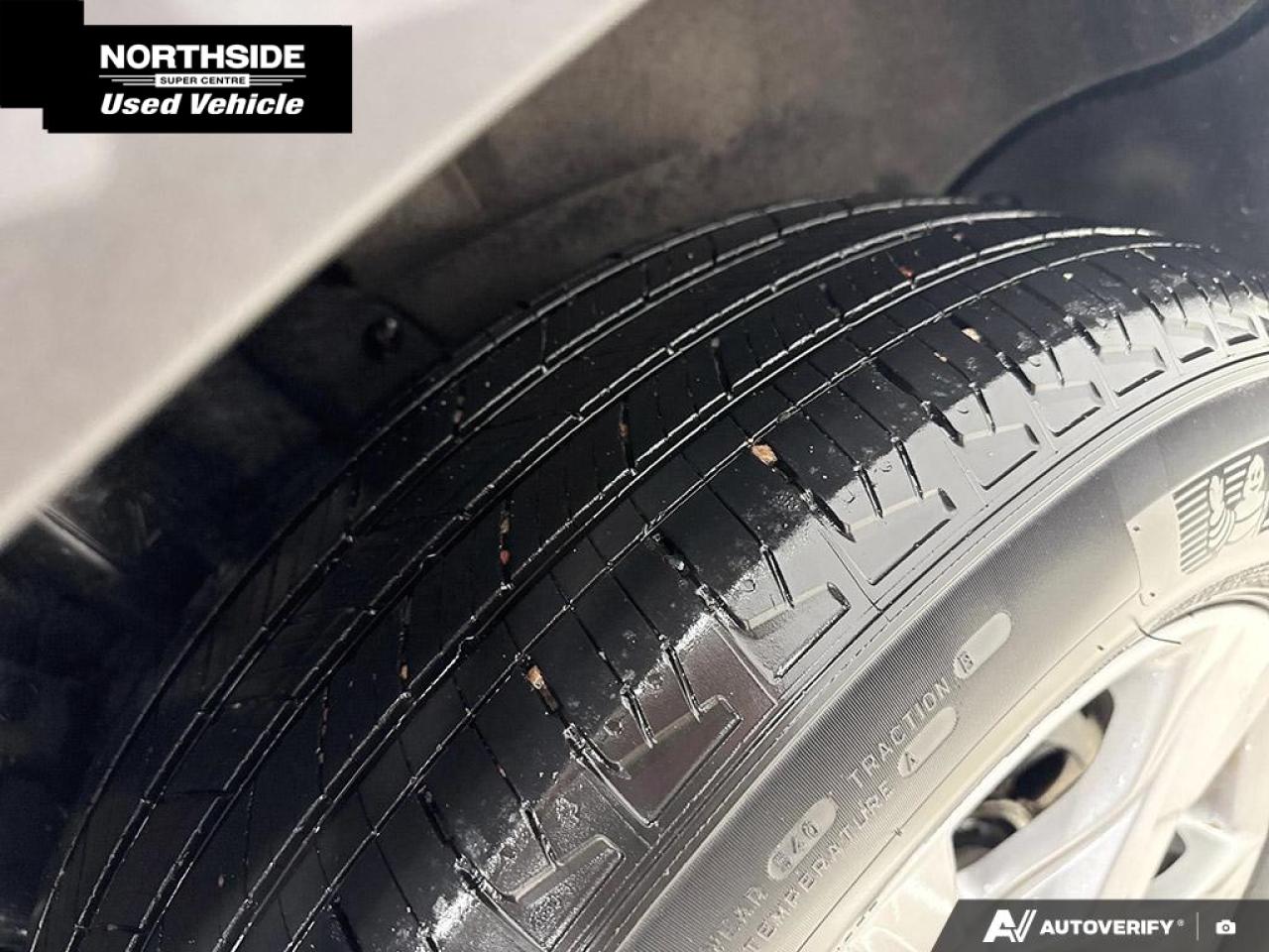 2022 Toyota RAV4 XLE 4dr All-wheel Drive Photo