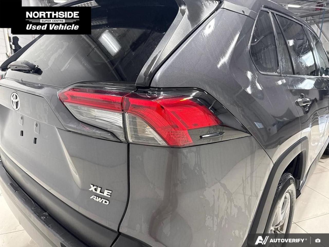 2022 Toyota RAV4 XLE 4dr All-wheel Drive Photo