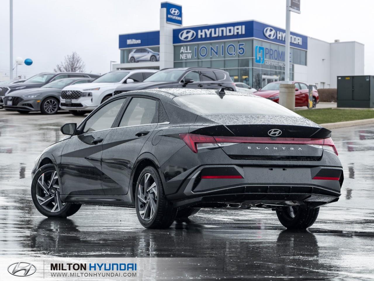 2026 Hyundai Elantra  Photo4