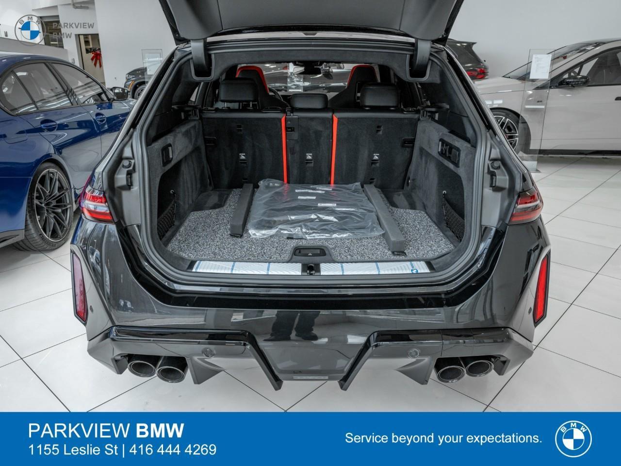 2026 BMW M5 Base 4dr All-Wheel Drive Touring Photo