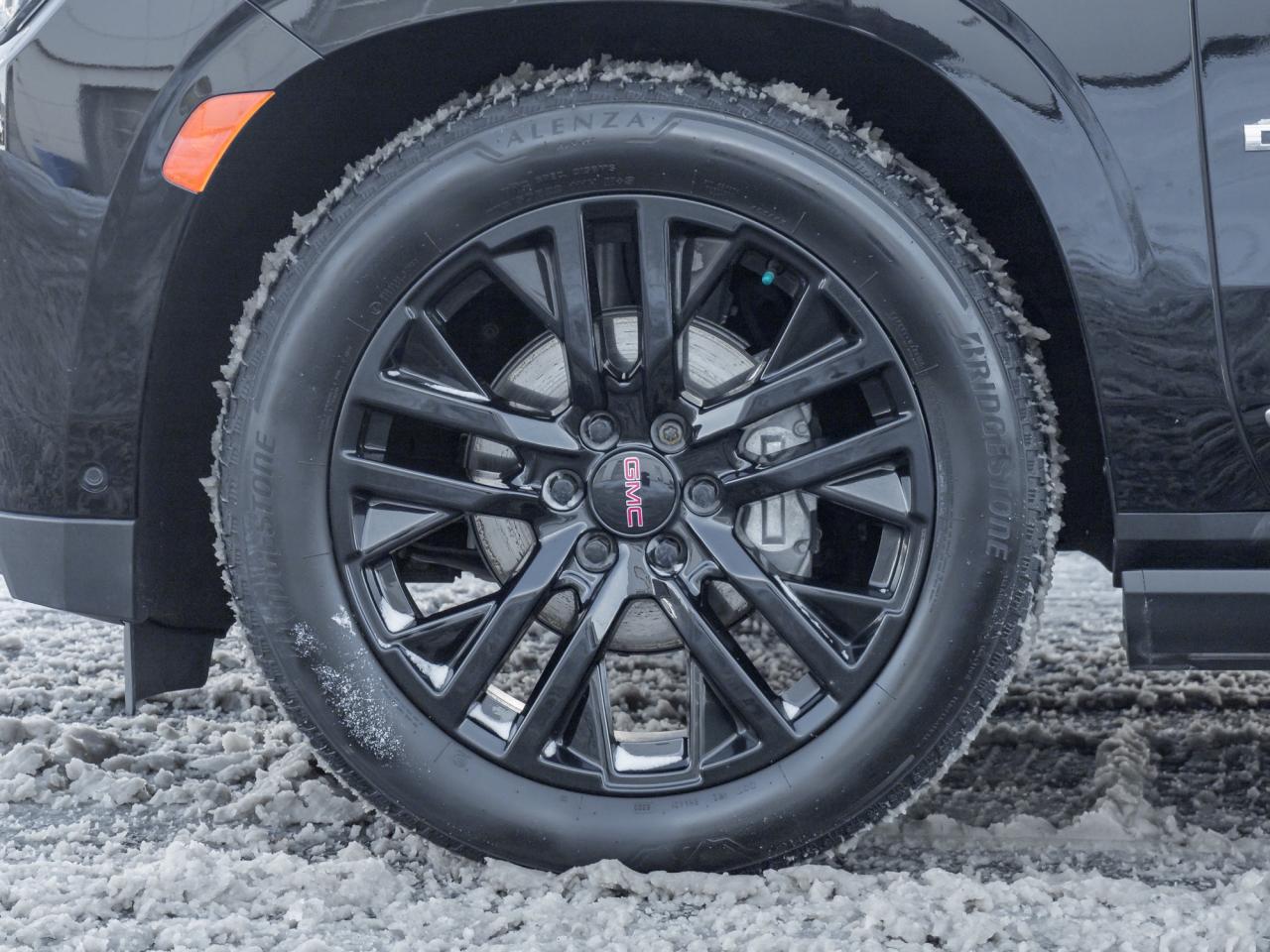 2024 GMC Yukon Denali 4dr 4x4 Photo