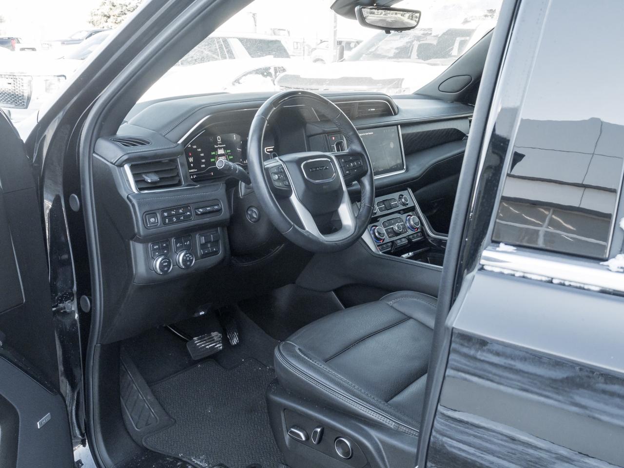 2024 GMC Yukon Denali 4dr 4x4 Photo