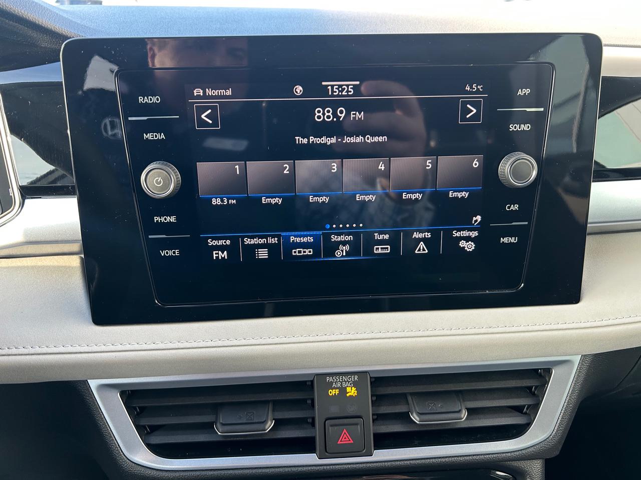 2026 Volkswagen Taos Comfortline 4dr All-Wheel Drive 4MOTION Photo