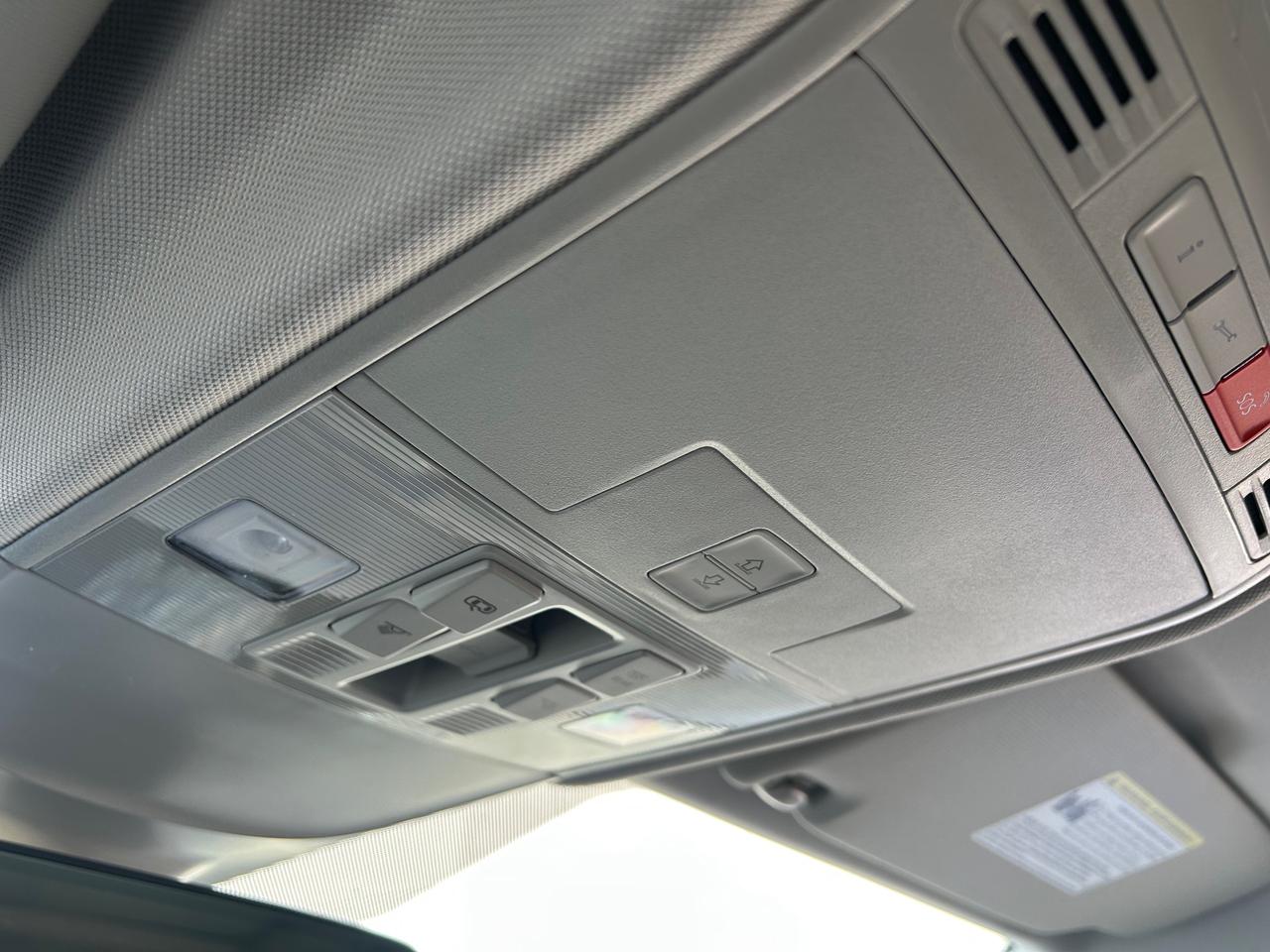 2026 Volkswagen Taos Comfortline 4dr All-Wheel Drive 4MOTION Photo