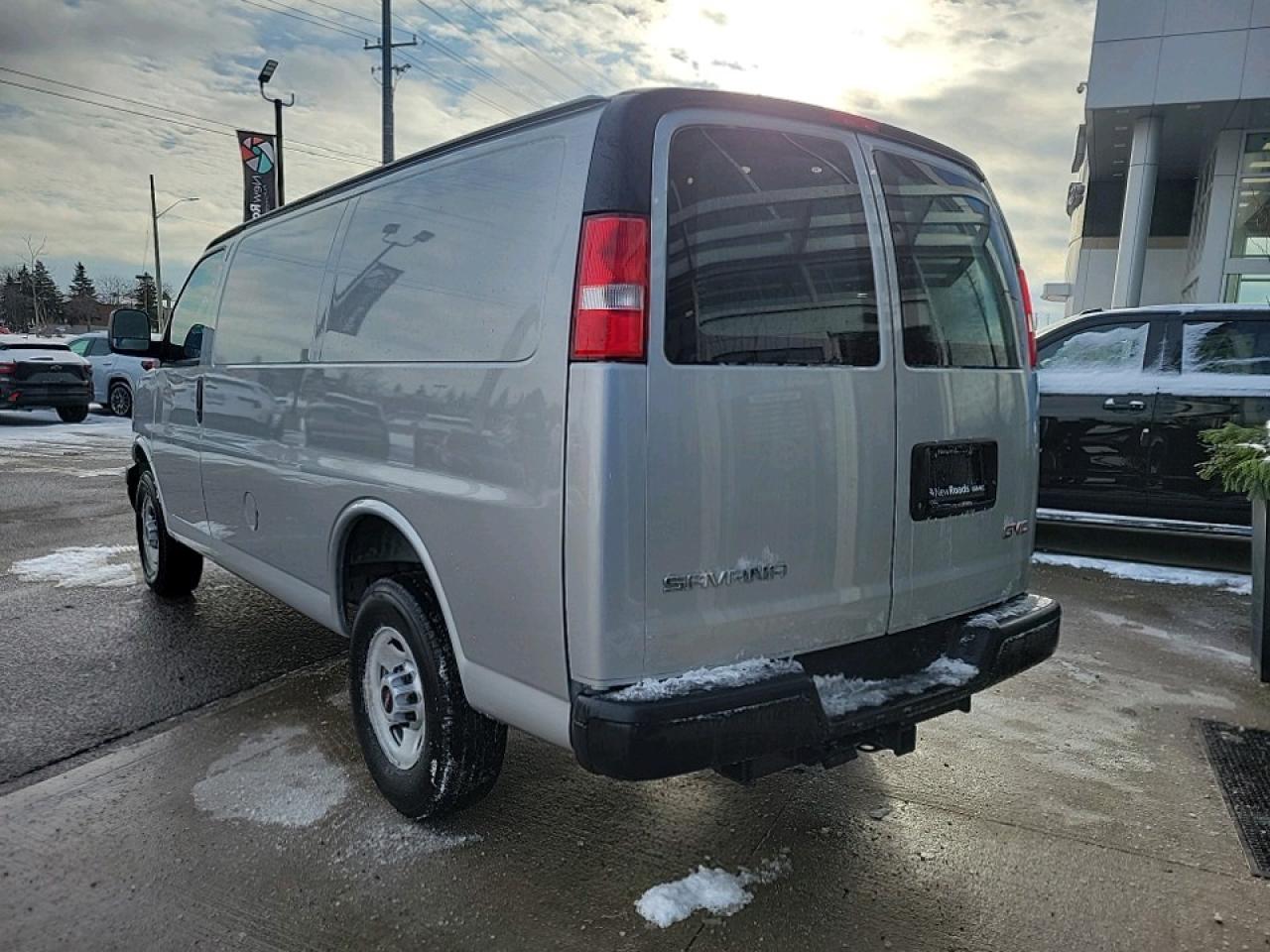 2025 GMC Savana 3500 Work Van Rear-Wheel Drive Cargo Van Photo